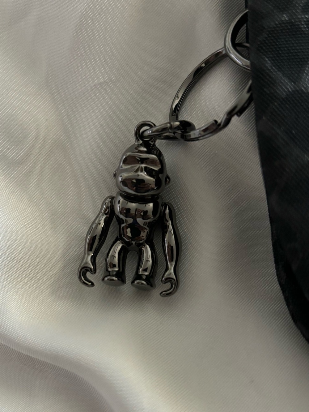 Kipling Pouch - Picture 3 of 7